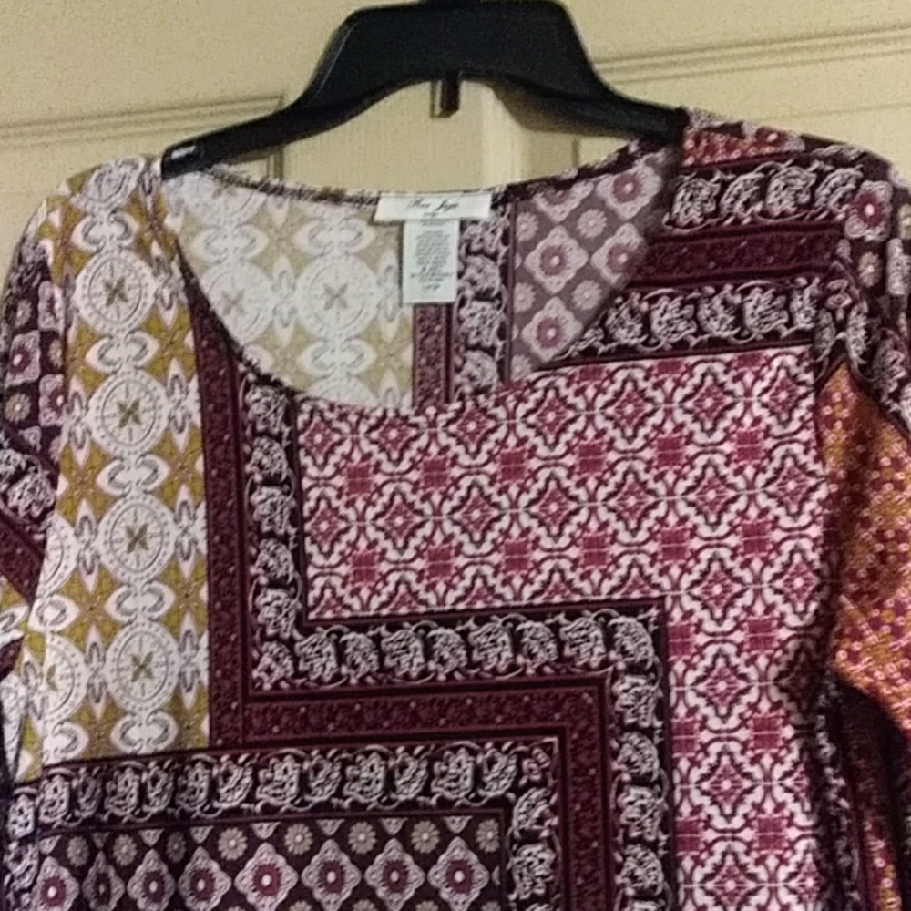 Blouse - Picture 2 of 3